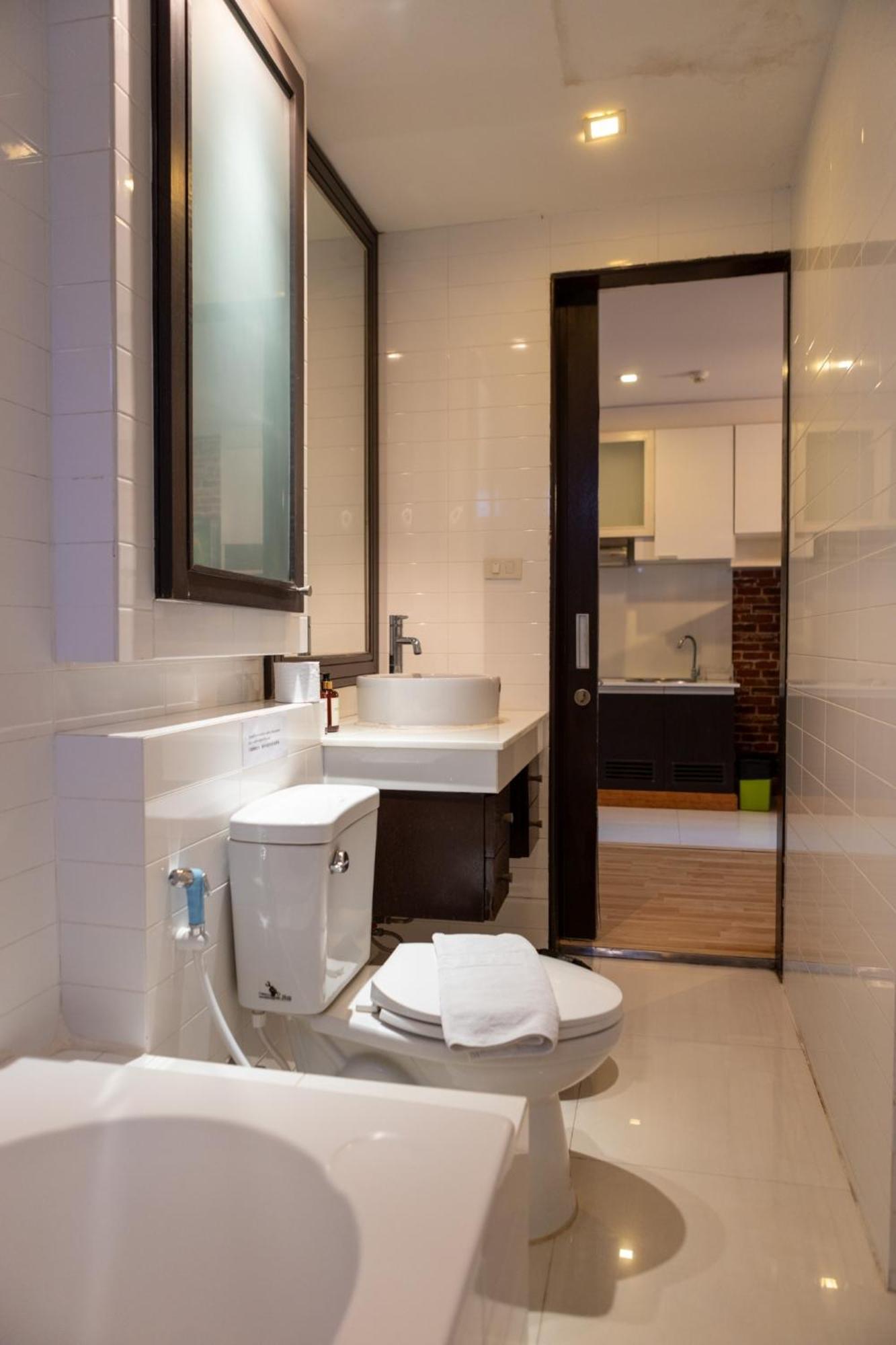 Go Inn Thonglor 23 โกอินน์ ทองหล่อ 23 X Bangkok Exteriér fotografie